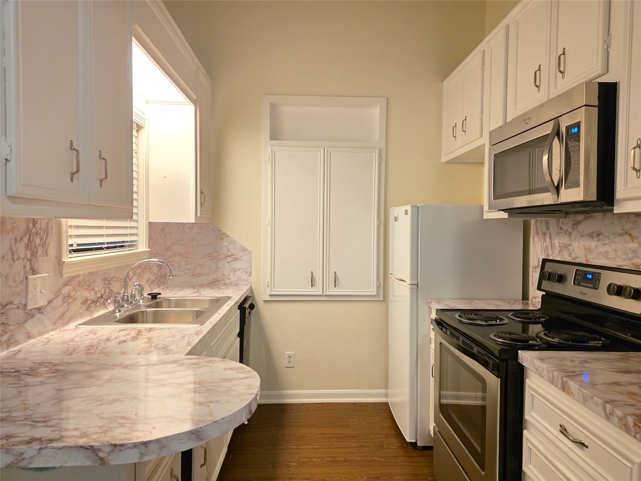 505 West 18th Street, Unit I Austin, TX 78701 - Photo 4 of 18