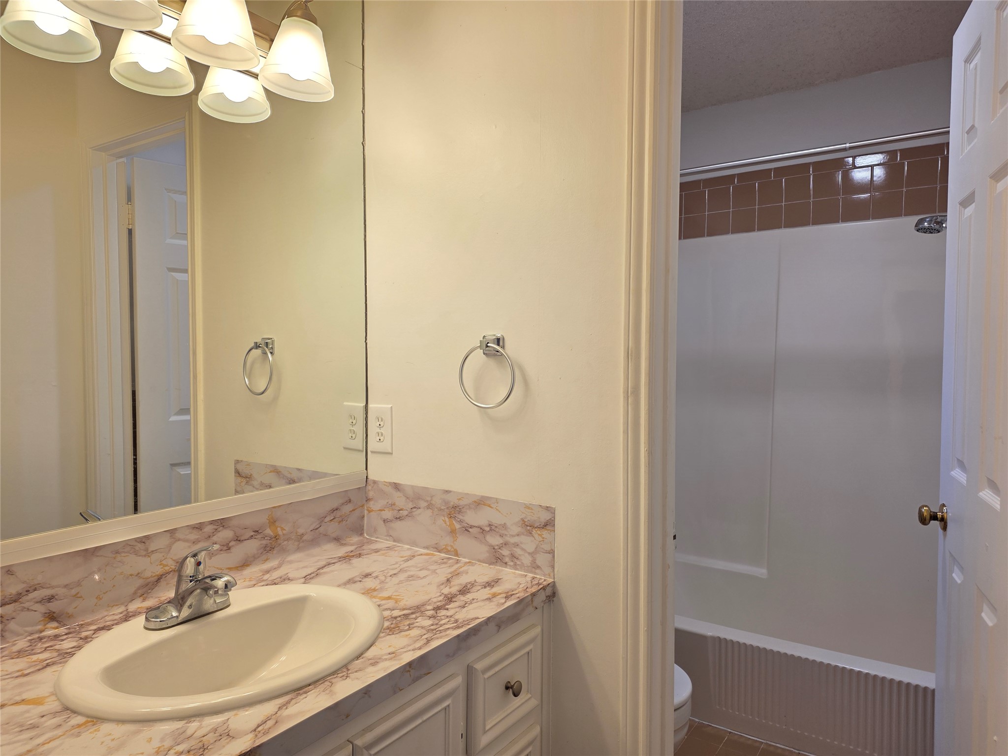 505 West 18th Street, Unit I Austin, TX 78701 - Photo 9 of 18