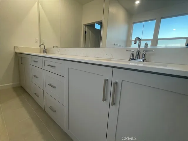 $4,600 | 115 Metz, Oceanside, CA 92057