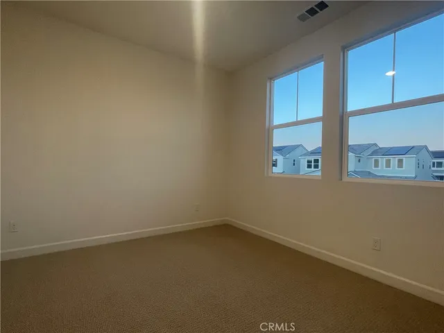 $4,600 | 115 Metz, Oceanside, CA 92057