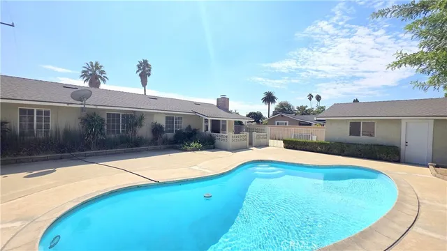 a view of a basket ball ground