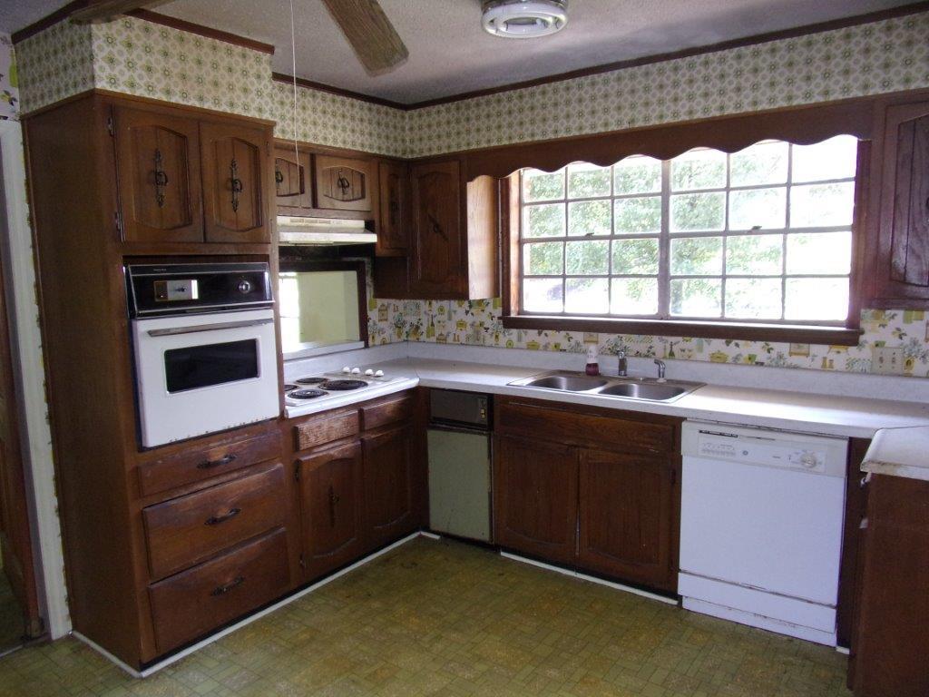 3409 Green Sims Road Dalton, GA 30721 - Photo 4 of 12 101_6513