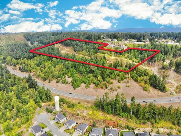 a view of an outdoor space