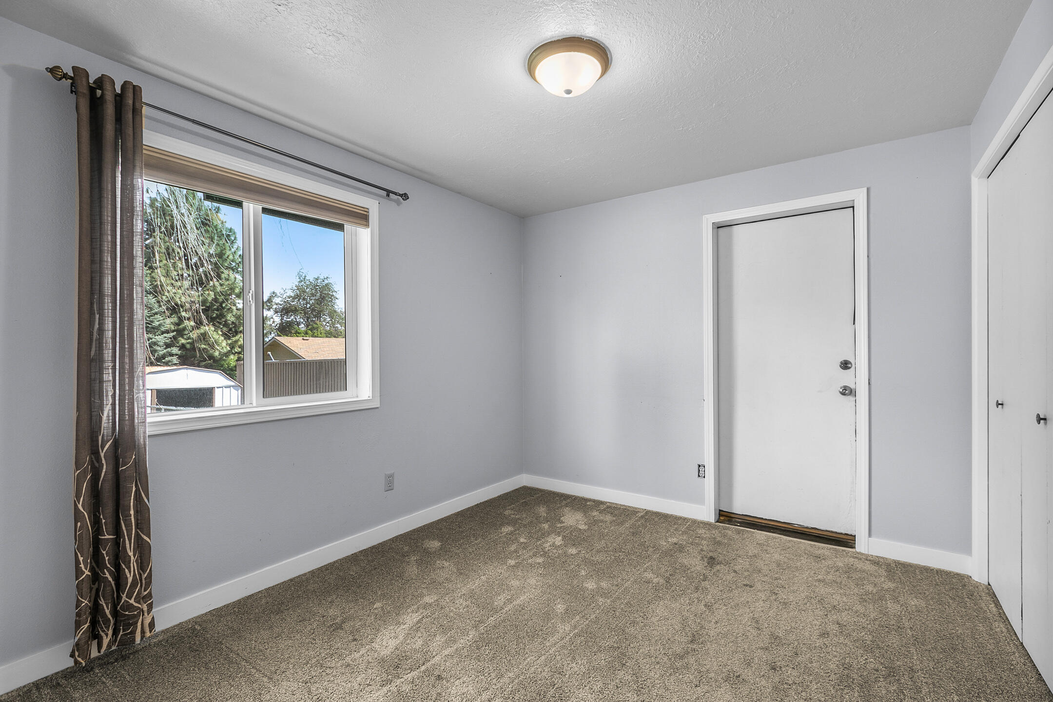2669 Northeast Jones Road Bend, OR 97701 - Photo 15 of 24 2021_05_23_2669_ne_jones_rd-25