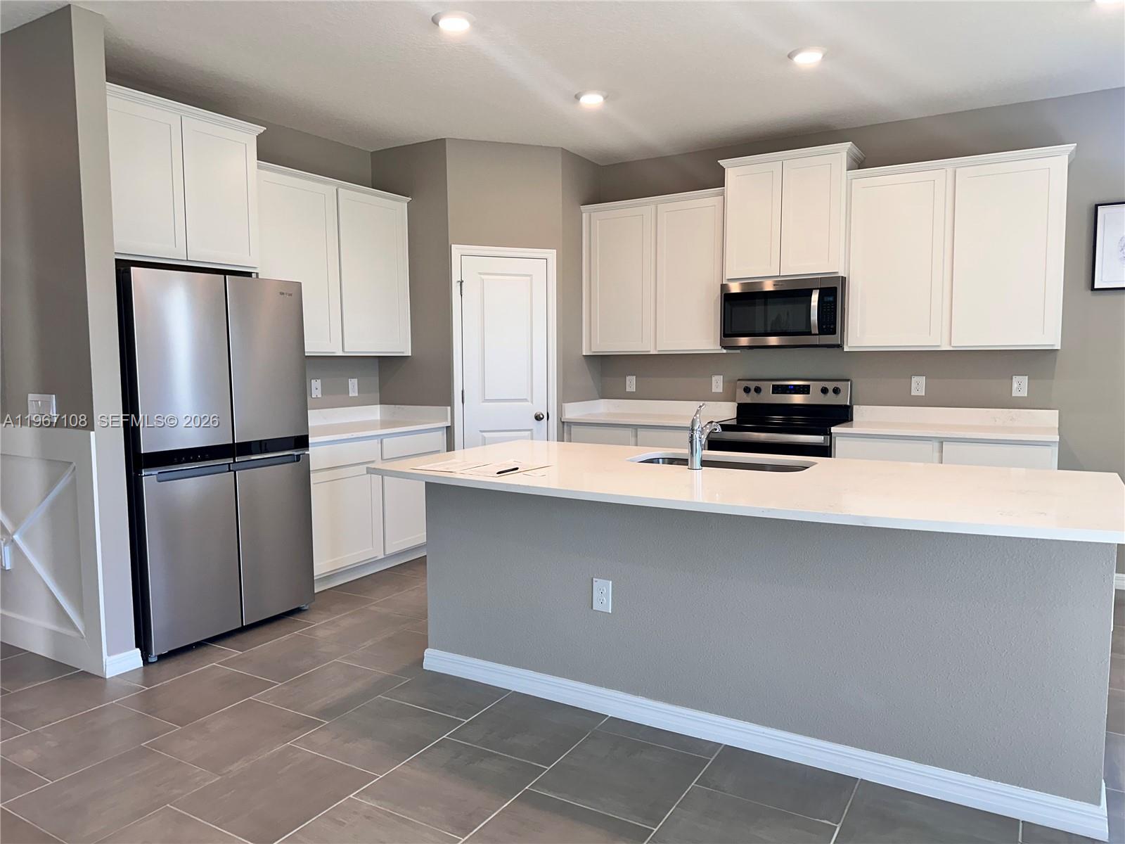 5367 Oxford Gray Road, Unit 5367 Wesley Chapel, FL 33545 - Photo 5 of 33