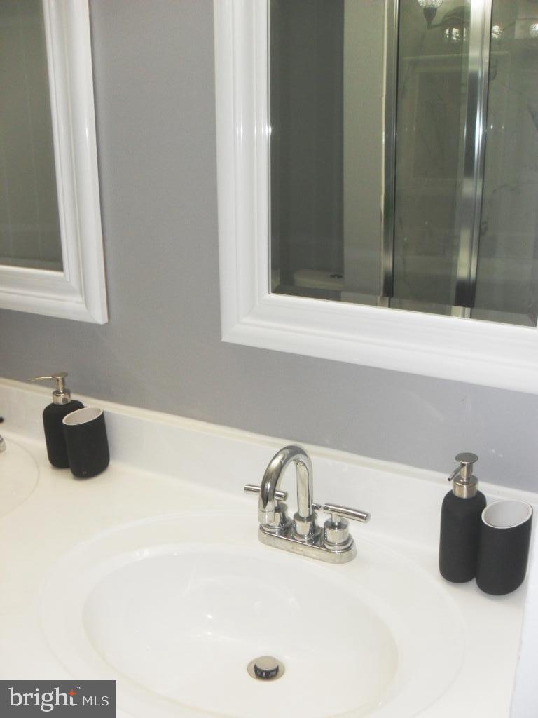 214 West Deer Park Road, Unit 27B Gaithersburg, MD 20877 - Photo 12 of 19