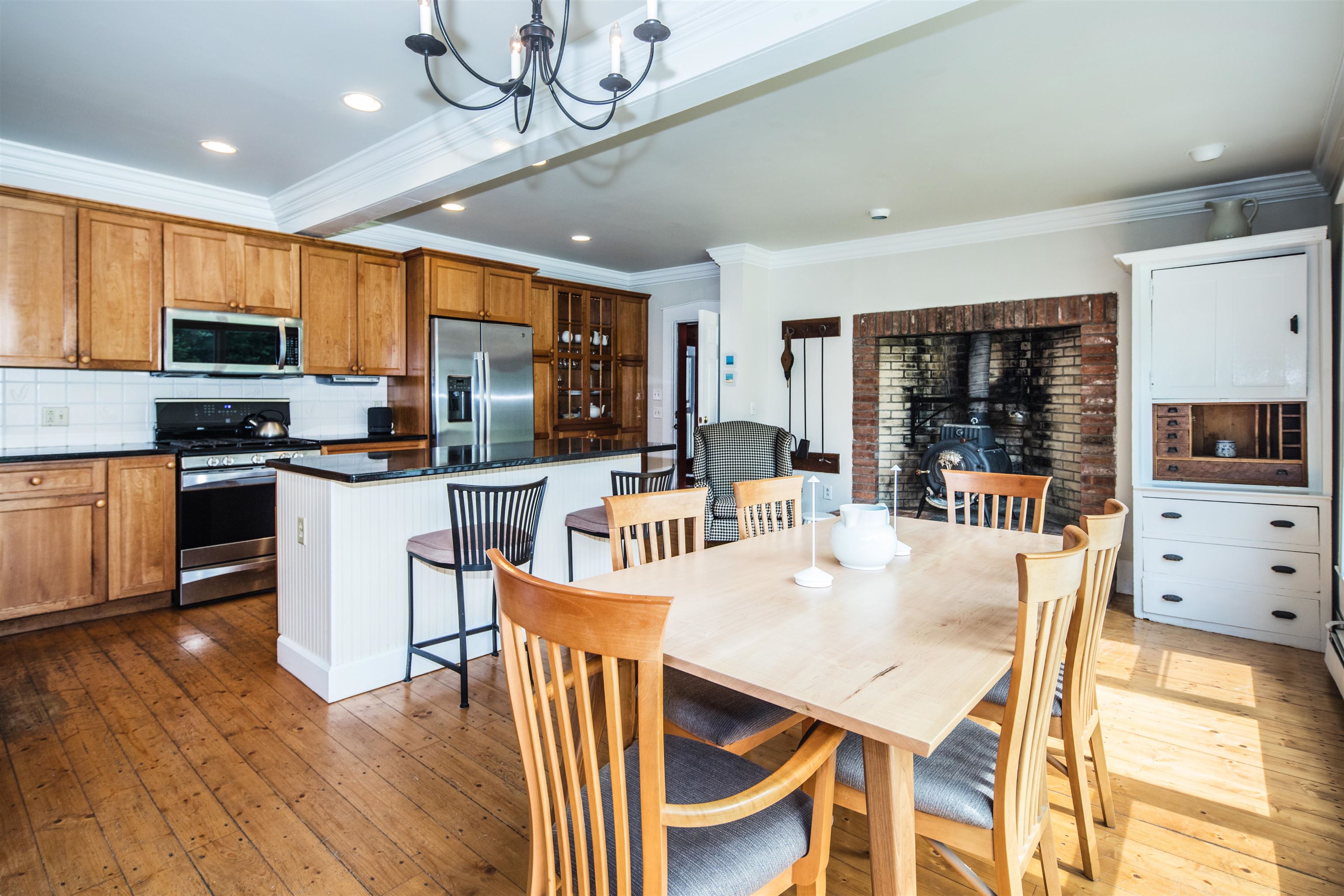 2384 Shunpike Road Mount Holly, VT 05758 - Photo 5 of 40