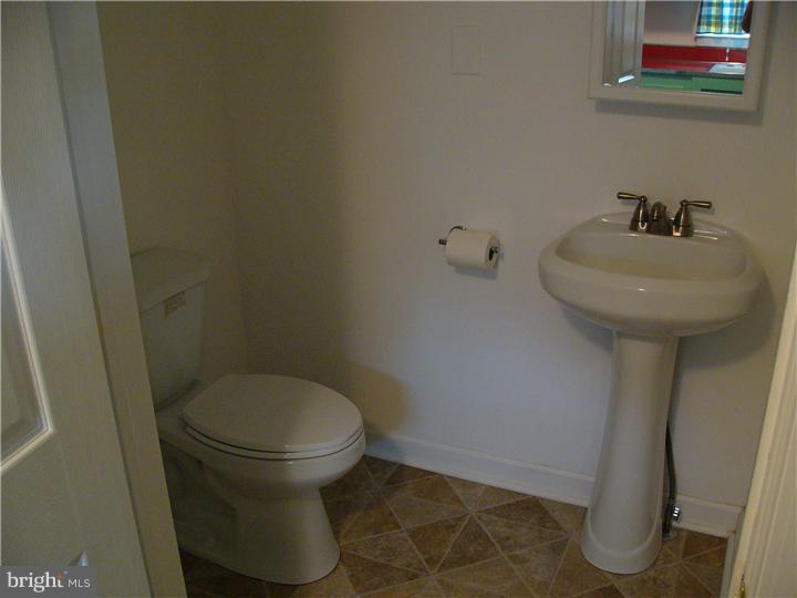 469 Thatcher Road Springfield, PA 19064 - Photo 12 of 13 Bathroom
