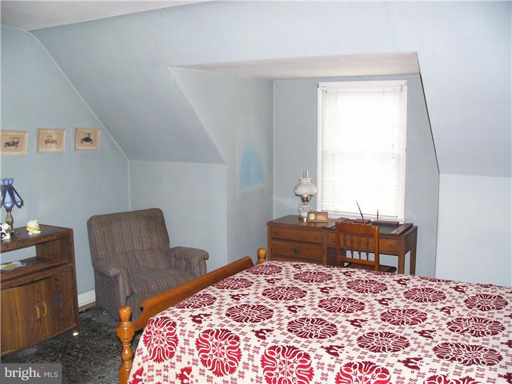 469 Thatcher Road Springfield, PA 19064 - Photo 9 of 13 Bedroom