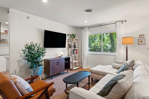 $649,000 | 3207 Carol Ann Drive, Austin, TX 78723