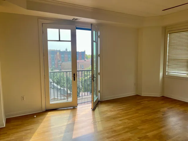 $3,050 | 370 Marshall Avenue, Unit 503, St. Paul, MN 55102