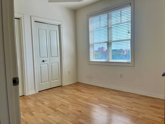 $3,050 | 370 Marshall Avenue, Unit 503, St. Paul, MN 55102