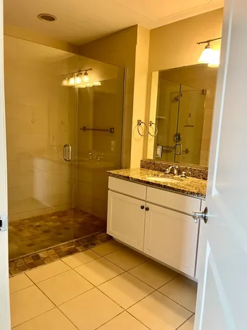 $3,050 | 370 Marshall Avenue, Unit 503, St. Paul, MN 55102