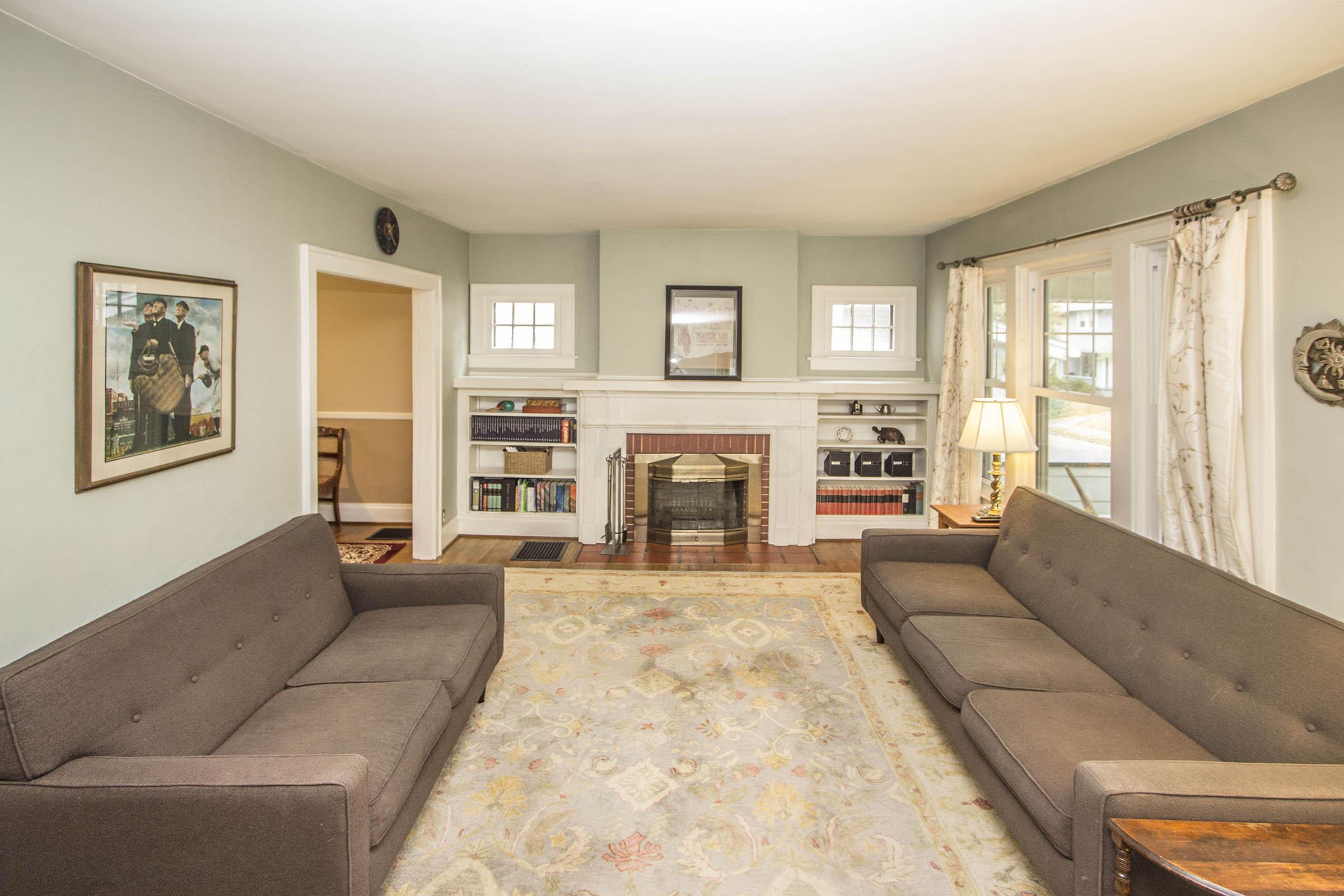 51 East Pacemont Road Columbus, OH 43202 - Photo 5 of 42