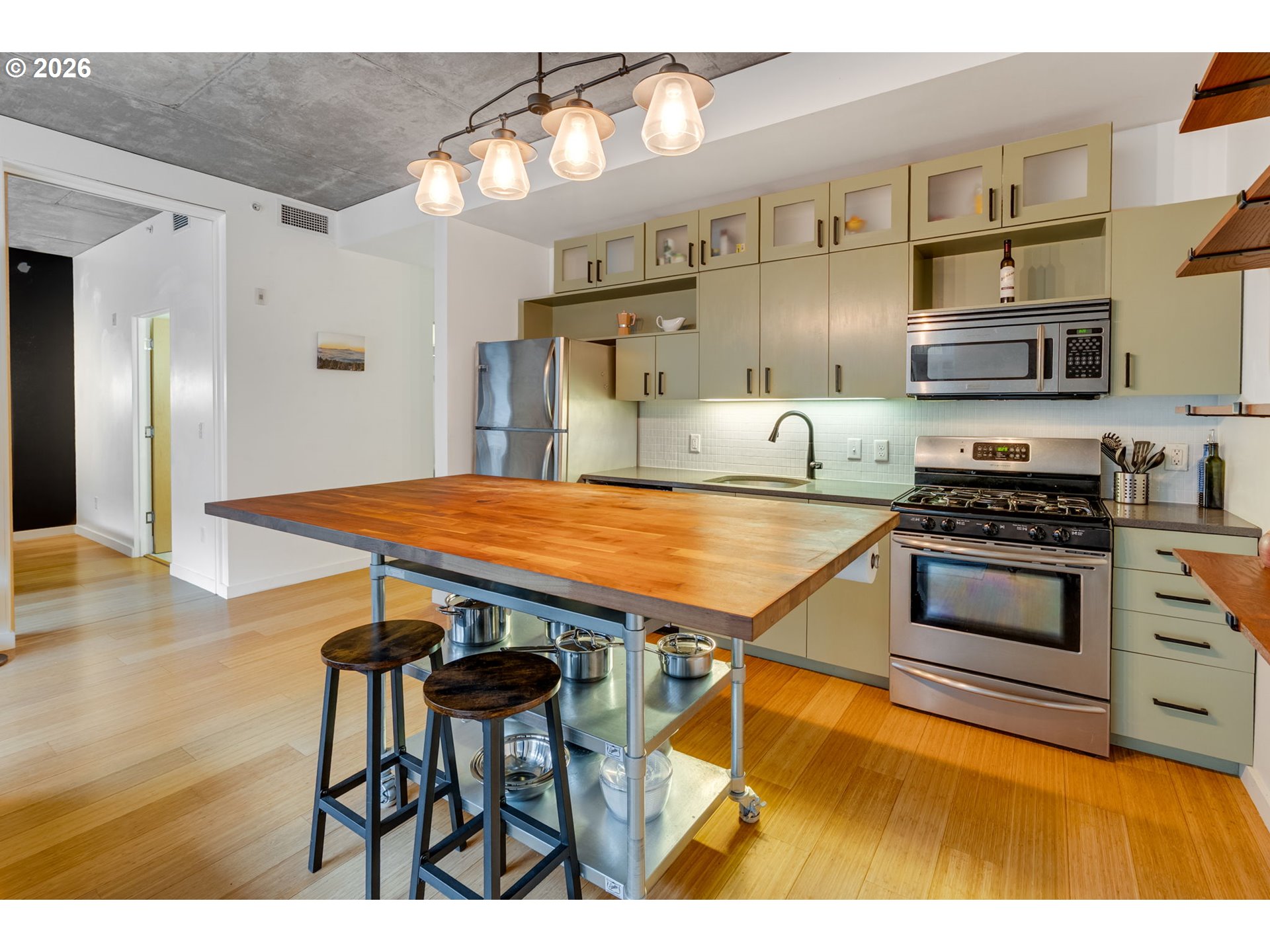 1234 Southwest 18th Avenue, Unit 206 Portland, OR 97205 - Photo 13 of 32