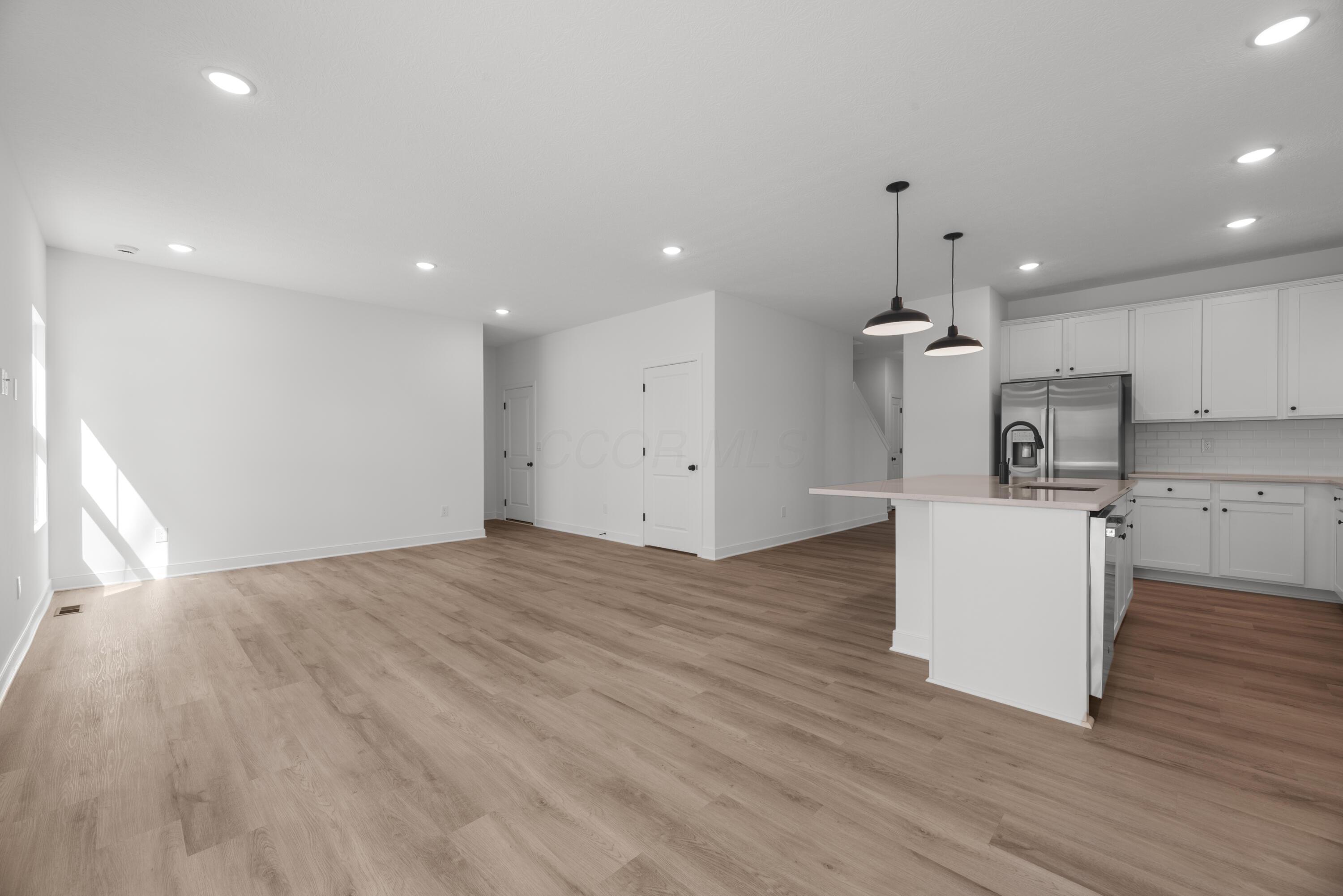 15831 King Road Howard, OH 43028 - Photo 12 of 39 great room