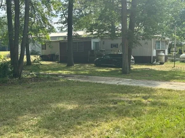 $130,000 | 7885 North Airpark Road, Weidman, MI 48893