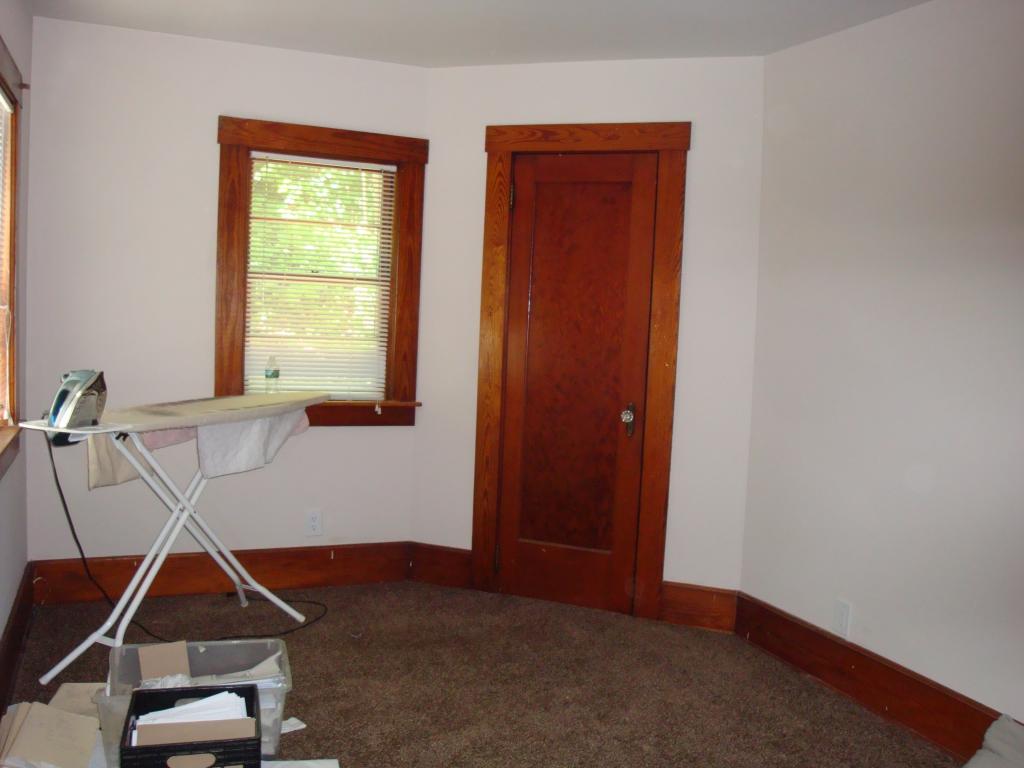 218 Rockingham Road Rockingham, VT 05101 - Photo 4 of 13