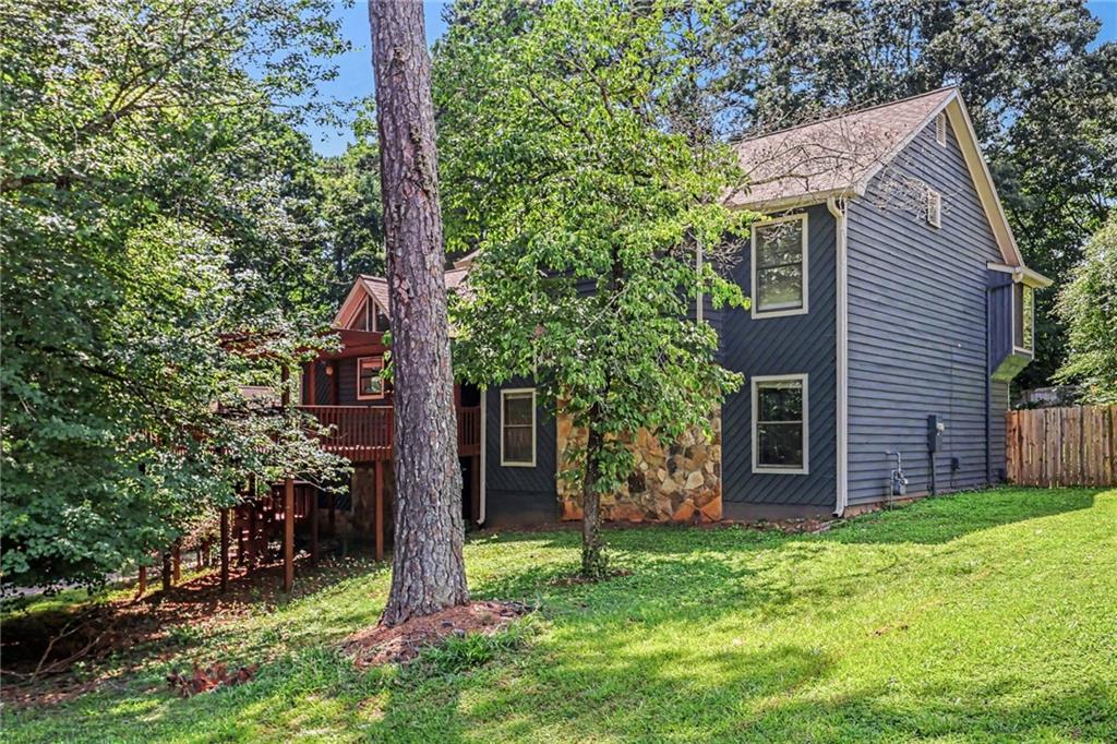 2711 Old Coach Road Duluth, GA 30096 - Photo 2 of 33