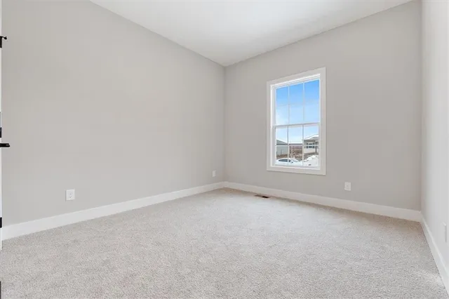 $395,000 | 24974 West 94th Place, Lenexa, KS 66227