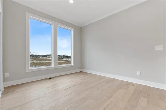 $395,000 | 24974 West 94th Place, Lenexa, KS 66227