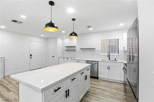 $1,700 | 4120 Gannet Circle, Unit 258, Las Vegas, NV 89103