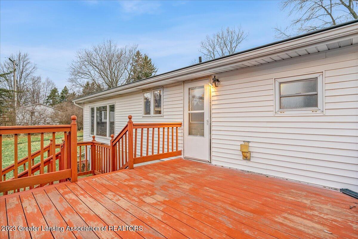 10553 Corcoran Road Haslett, MI 48840 - Photo 23 of 33 22-Media Jett-21