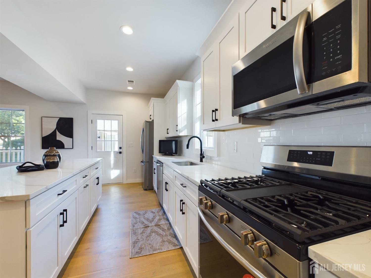 37 Parkerson Road Edison, NJ 08817 - Photo 11 of 42