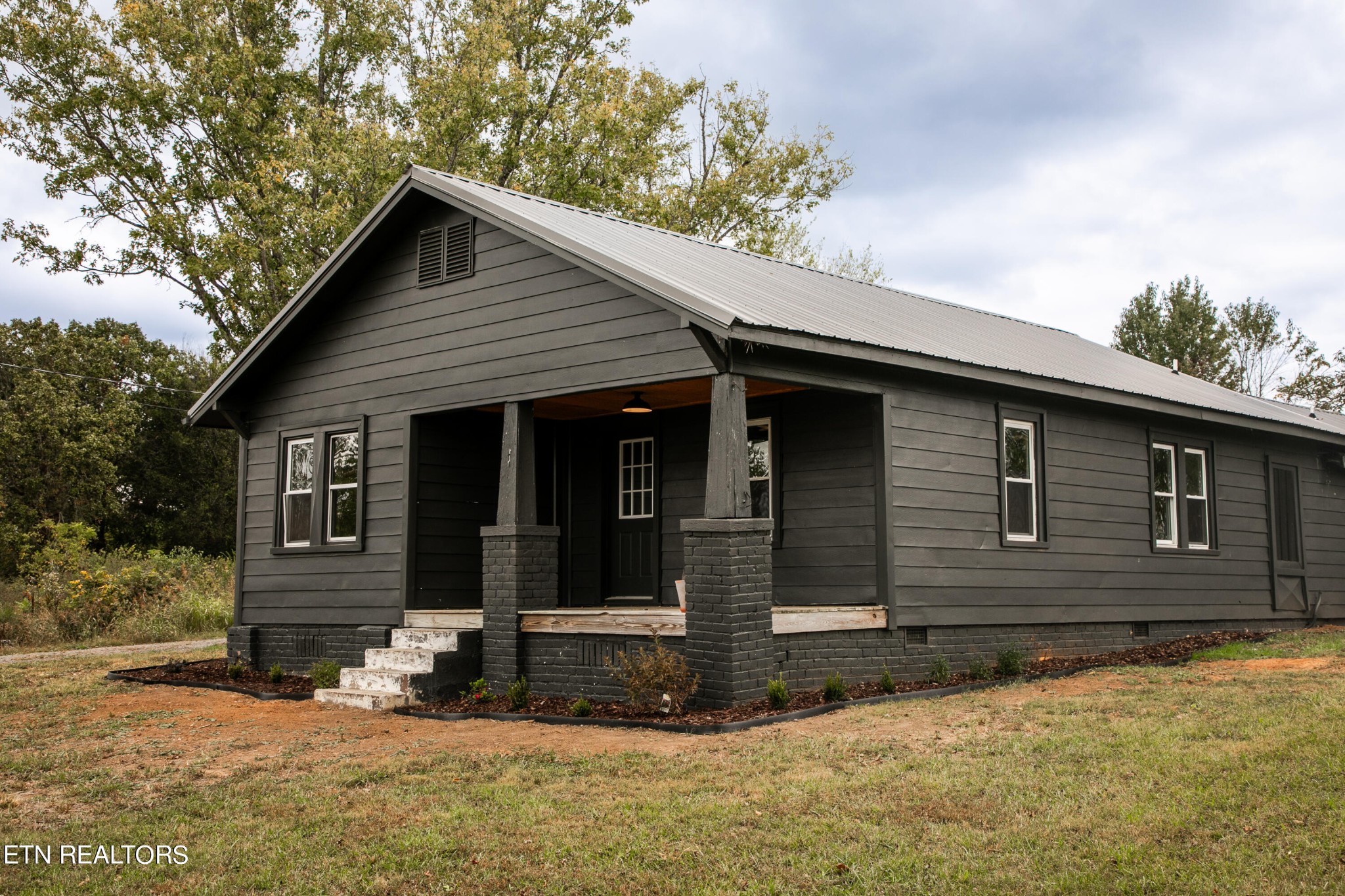 1735 Redwing Lane New Market, TN 37820 - Photo 1 of 33 front view of a house