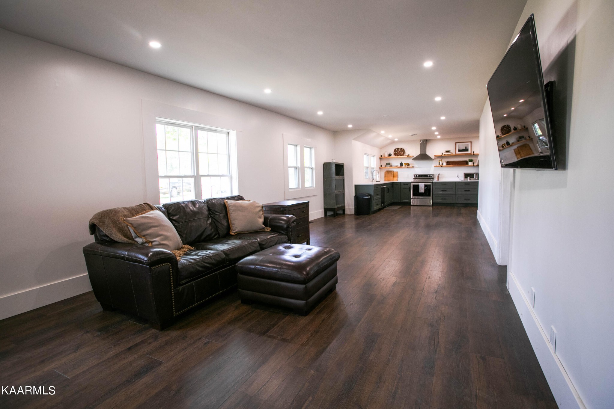 1735 Redwing Lane New Market, TN 37820 - Photo 9 of 33 a living room with furniture and a wooden floor