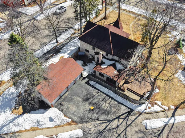 $399,900 | 205 West 5th Street, Kaukauna, WI 54130