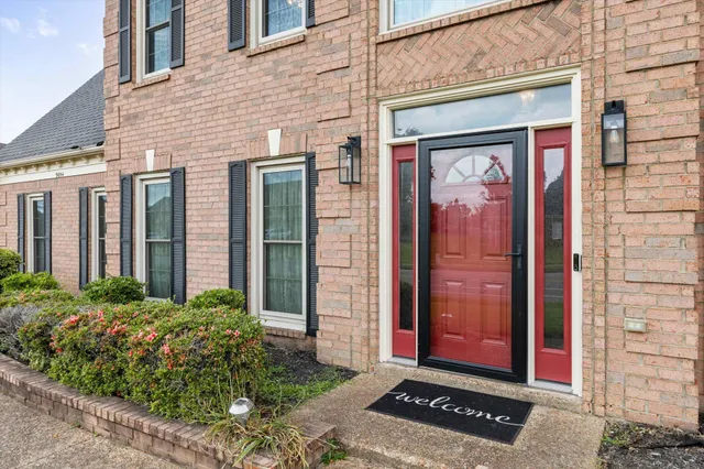 $319,900 | 9054 Chimneyrock Blvd., Cordova, TN 38016