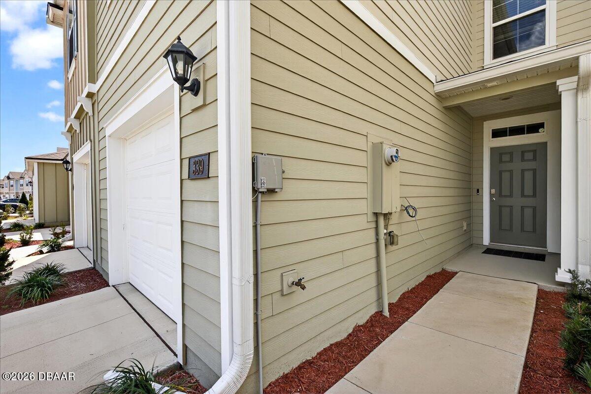 339 Redbud Road Palm Coast, FL 32137 - Photo 3 of 50 19-KBRE8461