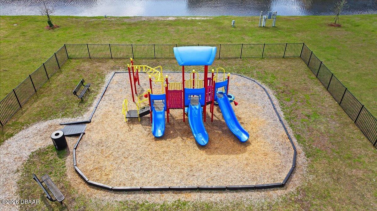 339 Redbud Road Palm Coast, FL 32137 - Photo 41 of 50 05-DJI_0017