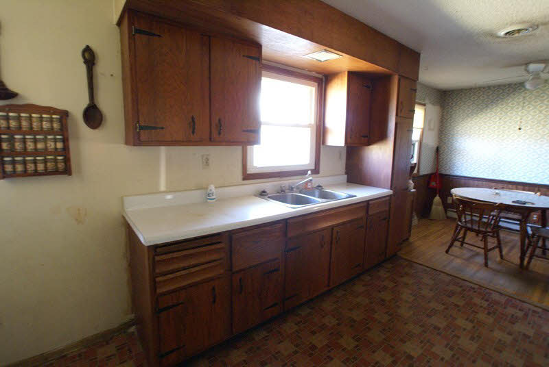 4634 Blackbird Road Mulkeytown, IL 62865 - Photo 6 of 17 Gallery Image 6