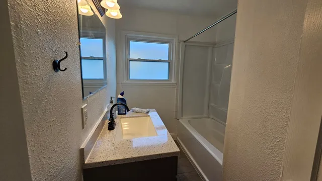 $1,690 | 4405 Alice Street, Houston, TX 77021