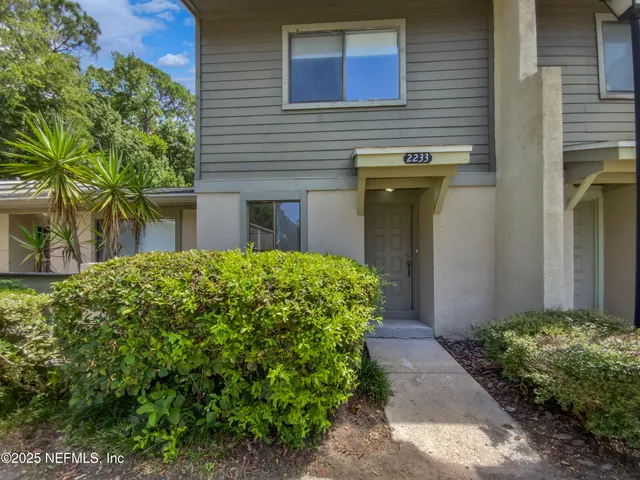 $122,000 | 7620 Baymeadows Circle West, Unit 2233, Jacksonville, FL 32256