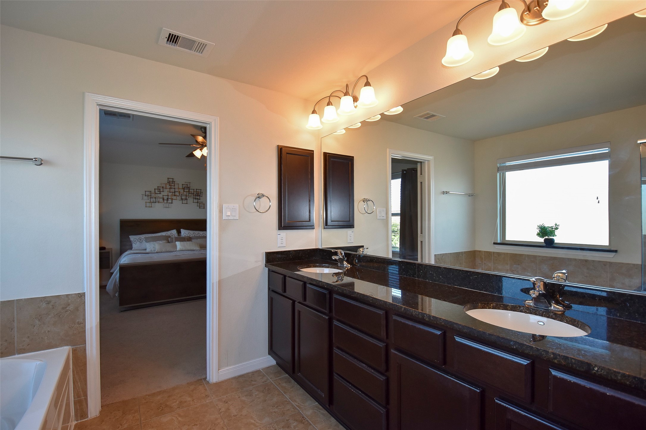 6427 Addlestone Ridge Lane Katy, TX 77494 - Photo 23 of 32 Another view of this primary bathroom.