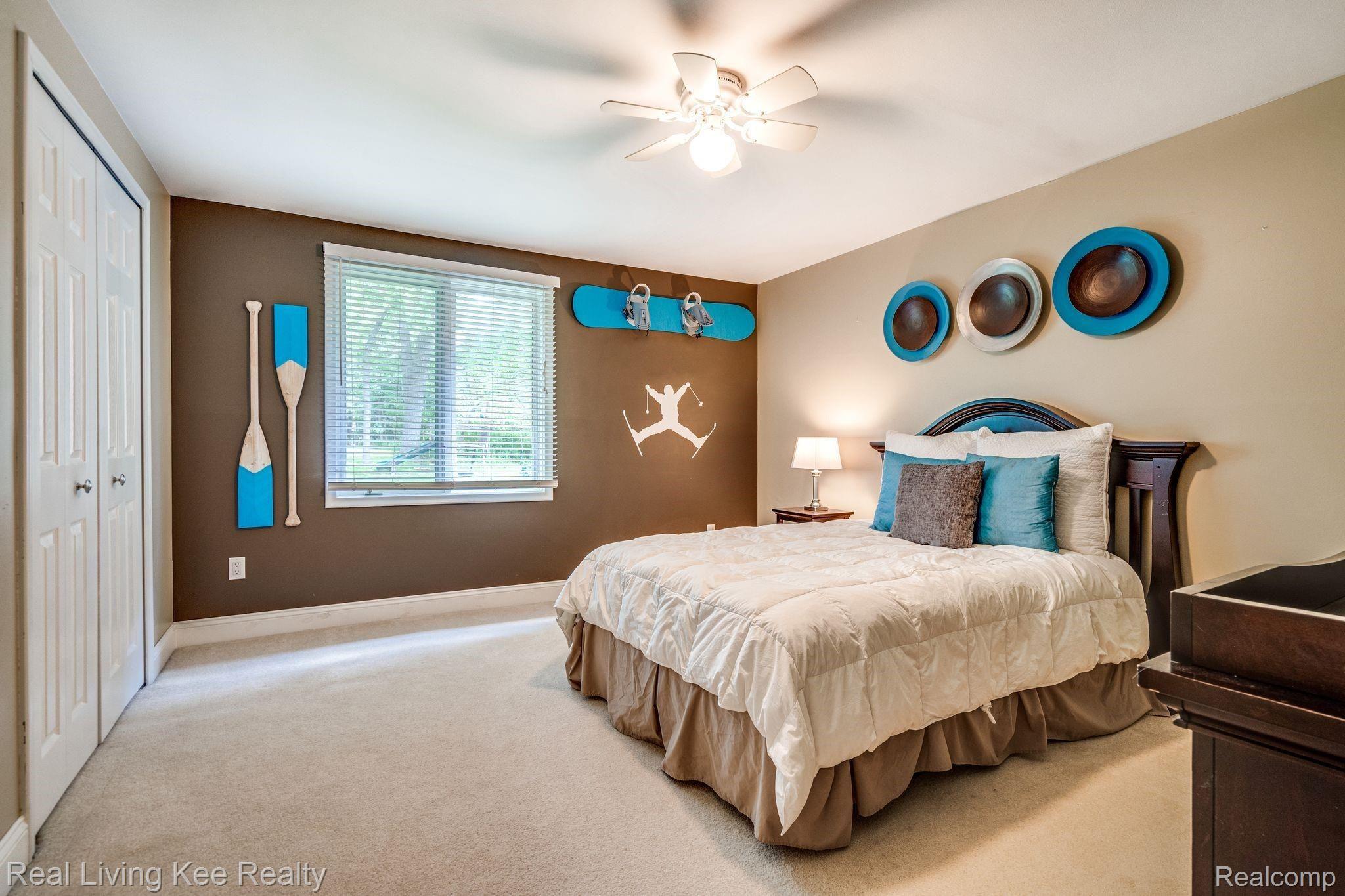1802 North Kilburn Road Rochester, MI 48306 - Photo 28 of 35 Bed2.jpeg
