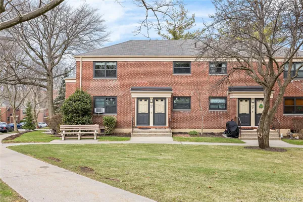 $339,000 | 219-27 75th Avenue, Unit 2 | Oakland Gardens