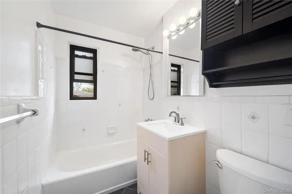 $339,000 | 219-27 75th Avenue, Unit 2 | Oakland Gardens