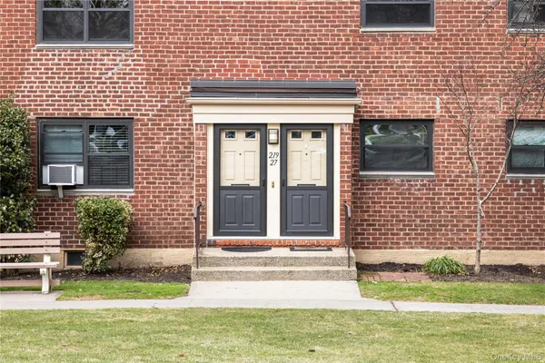 $339,000 | 219-27 75th Avenue, Unit 2 | Oakland Gardens