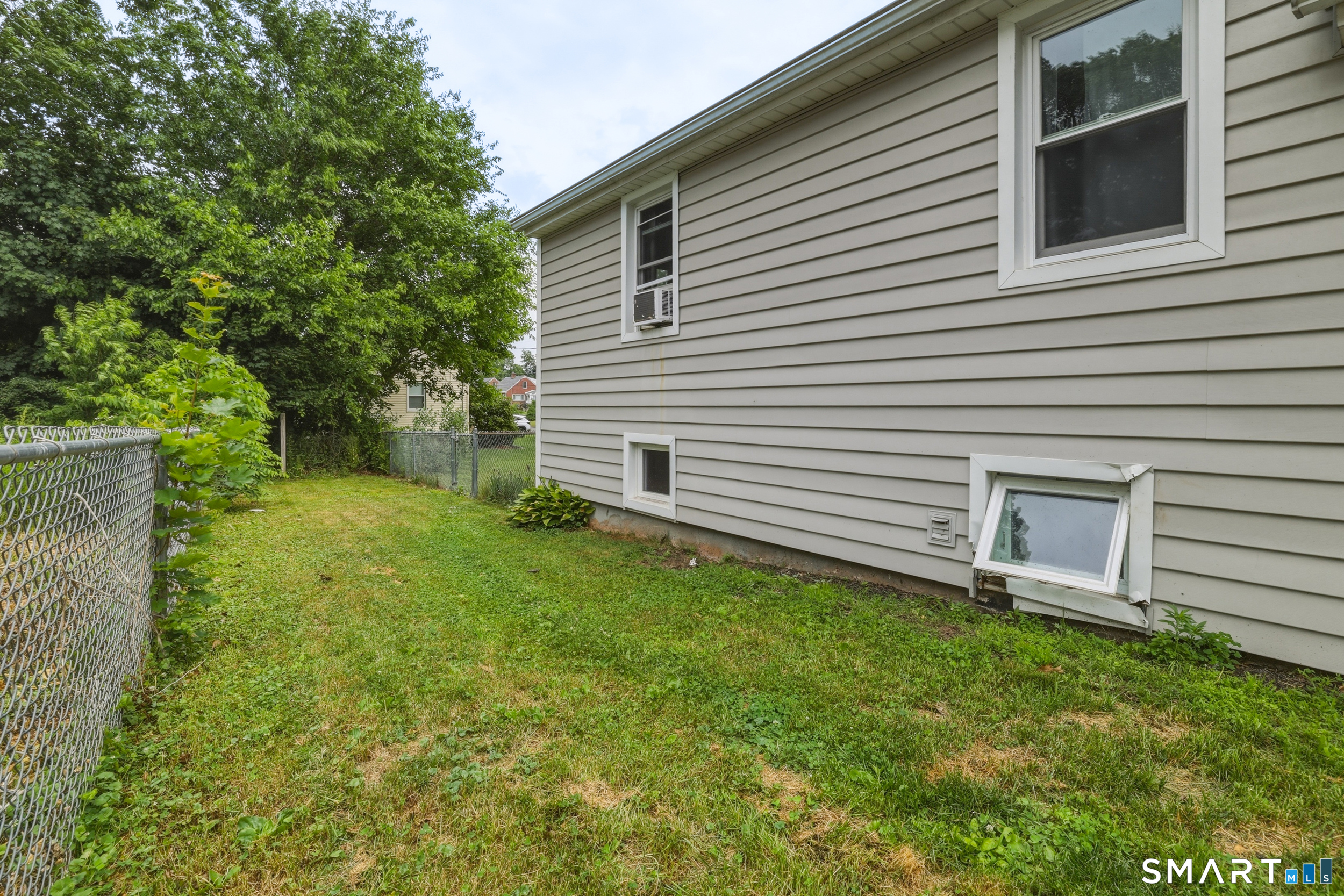 91 Berkeley Road Middletown, CT 06457 - Photo 26 of 33