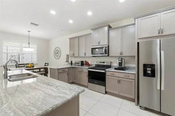 $374,000 | 1033 Sawgrass Drive, Winter Haven, FL 33859