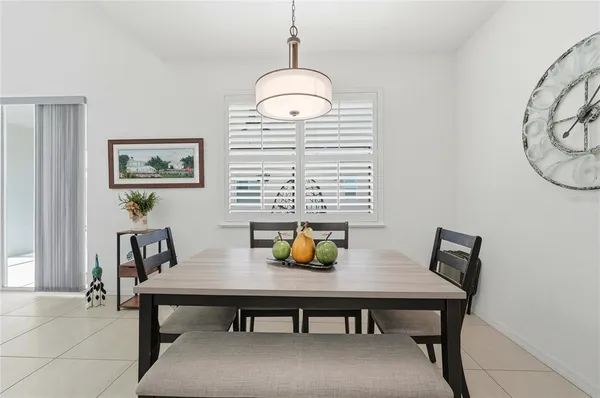 $374,000 | 1033 Sawgrass Drive, Winter Haven, FL 33859