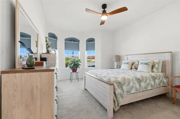 $374,000 | 1033 Sawgrass Drive, Winter Haven, FL 33859