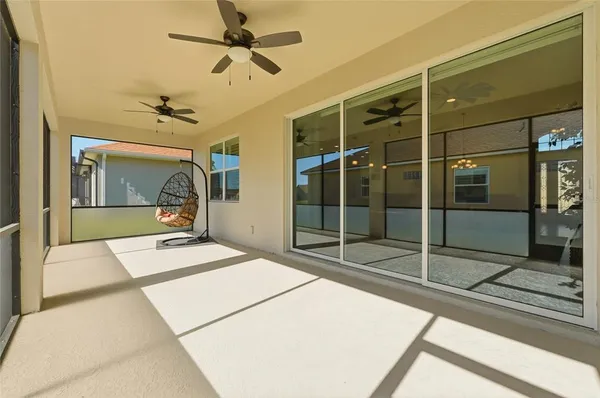 $374,000 | 1033 Sawgrass Drive, Winter Haven, FL 33859