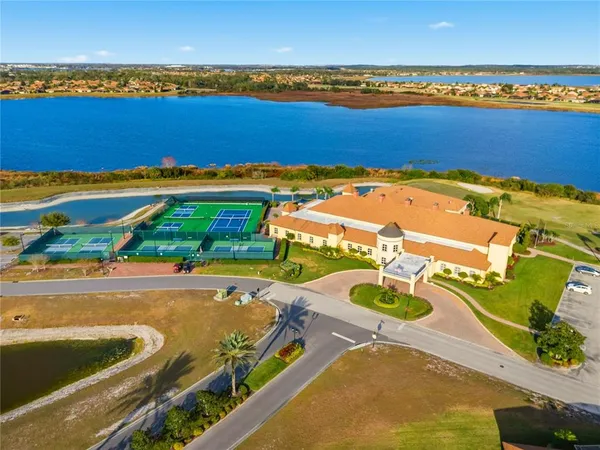 $374,000 | 1033 Sawgrass Drive, Winter Haven, FL 33859