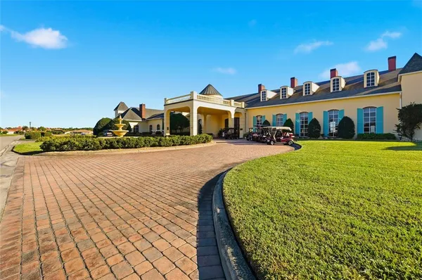 $374,000 | 1033 Sawgrass Drive, Winter Haven, FL 33859