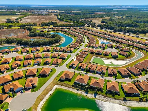 $374,000 | 1033 Sawgrass Drive, Winter Haven, FL 33859